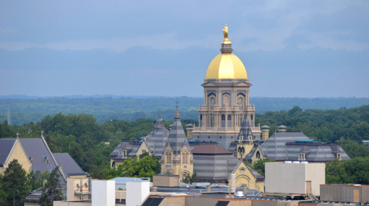 Former Notre Dame Student Sues School, Seeks Tuition, Fee Refund For Online Classes During Pandemic