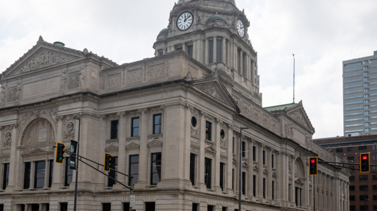 The intersection of Calhoun and Main streets in downtown Fort Wayne - Rebecca Green / WBOI News