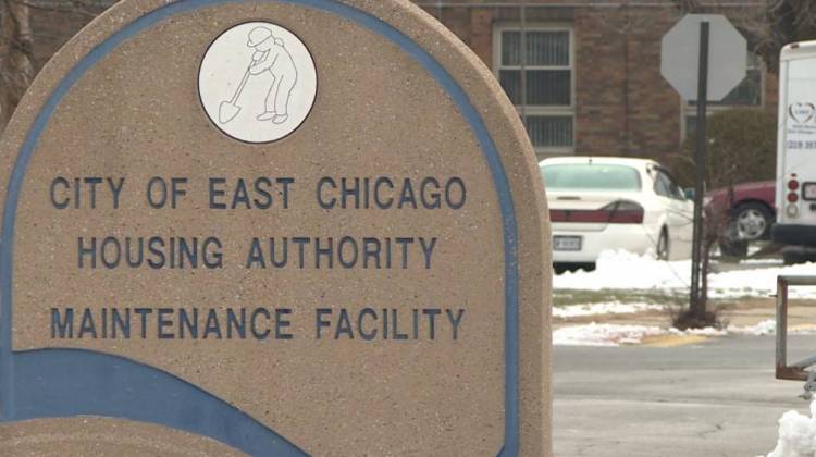Lead paint was discovered outside emergency housing units in East Chicago, Indiana. - Annie Ropeik/IPB
