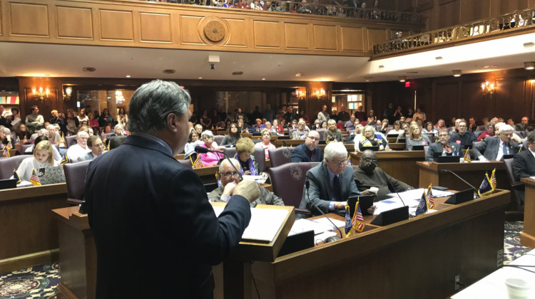 Redistricting reform advocates pack the Indiana House Chamber during a 2017 committee hearing. (Brandon Smith/IPB News)