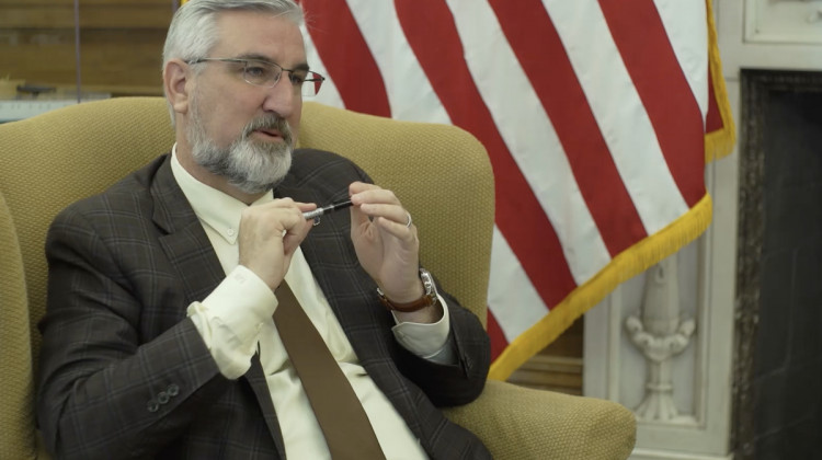 Holcomb at odds with lawmakers over COVID-19 vaccine mandate ban