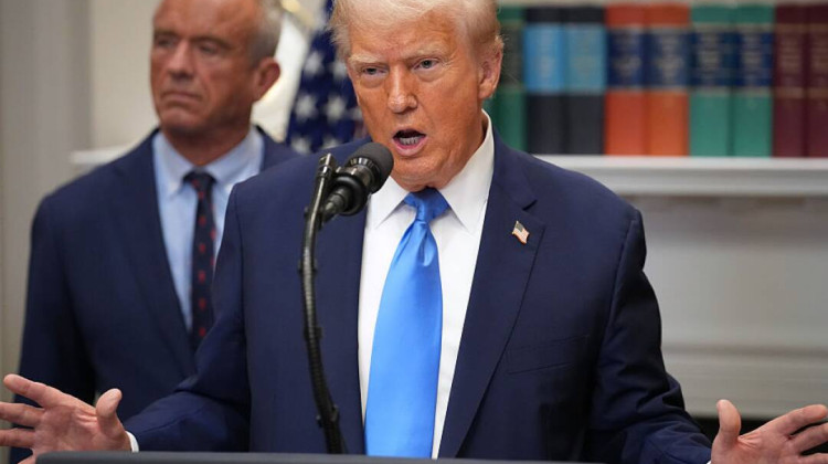 Trump blames Tylenol for autism. Science doesn't back him up