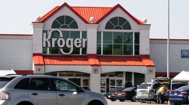 Indiana Kroger union workers want better wages, increased hours in negotiations with grocer