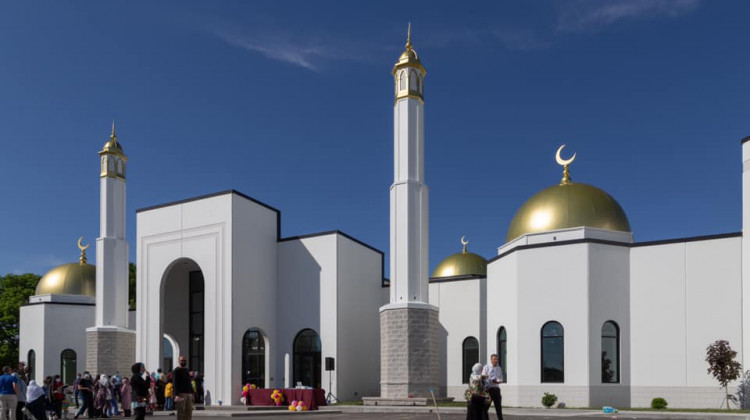 New Mosque Opens In Fishers