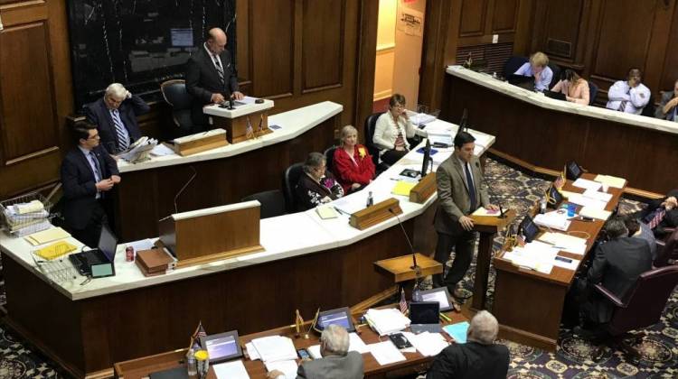 Lawmakers Rewrite Vaping Regulations After Inadvertent Monopoly