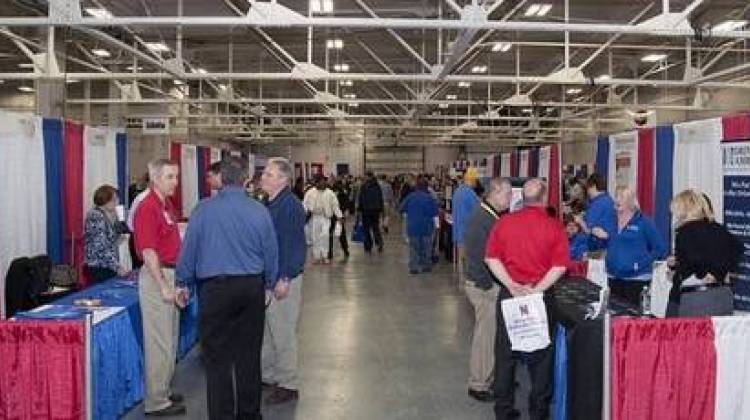 Hundreds of  Military Veterans Hope To Connect With Employers