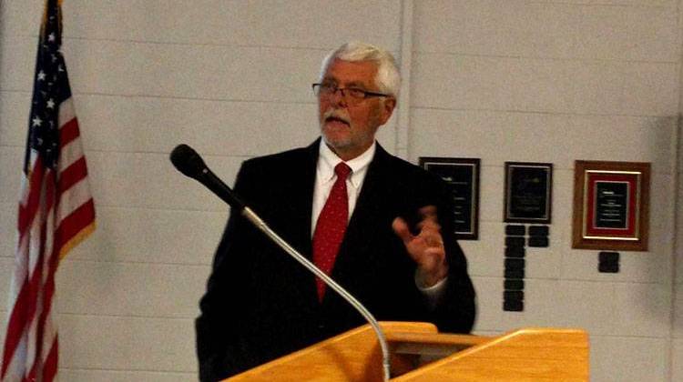 MCS CFO Bob Coddington presents a 2018 balanced budget proposal to school board members. - Stephanie Wiechmann