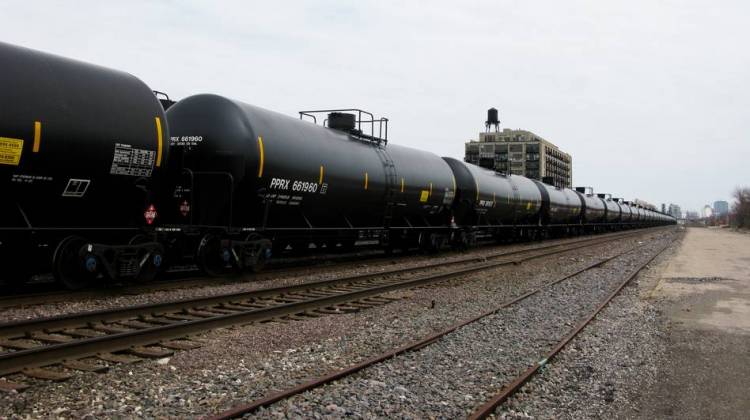 Battle Over New Oil Train Standards Pits Safety Against Cost