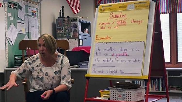 Frankfort teacher Anne Lanum works with English learner students. - Claire McInerny