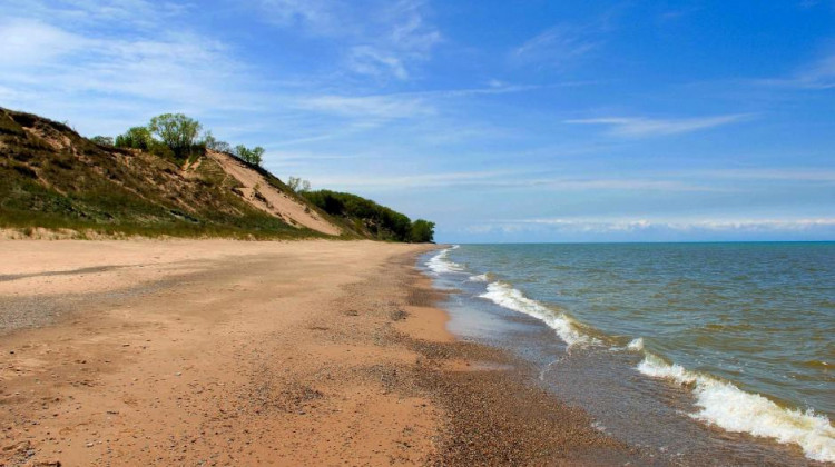 Indiana coast along Lake Michigan. - Indiana Dunes National Lakeshore