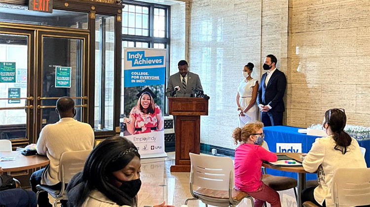 Ivy Tech Chancellor Jerrilee K. Mosier speaks at the opening of the new downtown Indy Achieves office. The celebration was also for the promise program's third anniversary.   - Sydney Dauphinais/WFYI