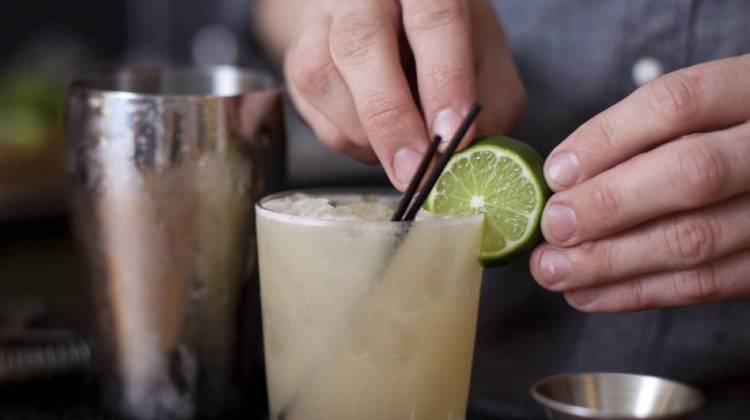 New Law Puts Gloves On California Bartenders