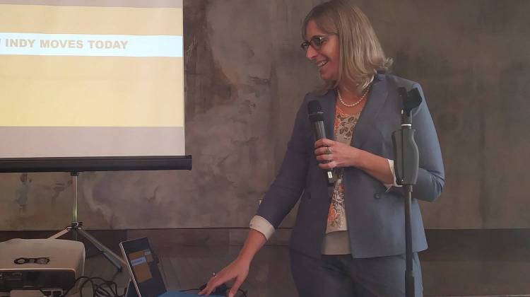 City consultant Jennifer Wieland presents the findings of the Indy Moves Existing Conditions report to residents. - Lauren Chapman/WFYI News