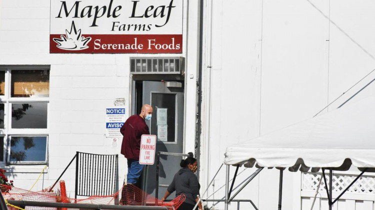 Workers at the Maple Leaf Farms poultry-processing plant in Milford, Indiana. - Justin Hicks/IPB News