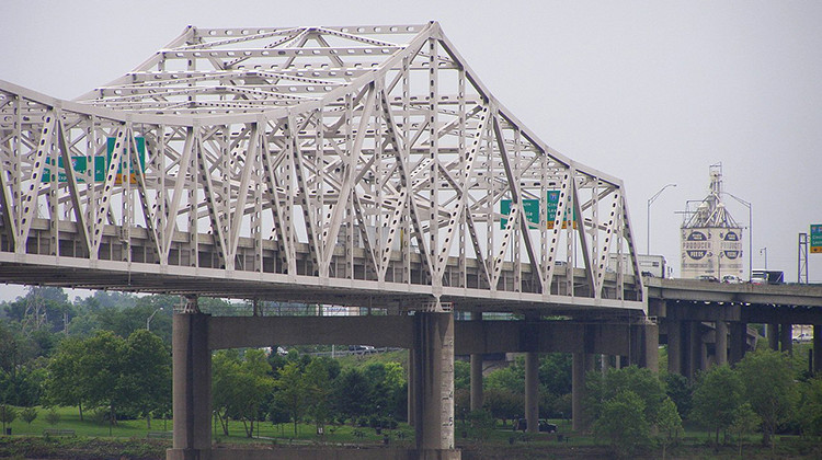 Three of the six lanes on the Kennedy Bridge  connecting Jeffersonville, Indiana, and Louisville, Kentucky, will remain closed until repairs on an expansion joint are completed. - Chris Light/CC-BY-SA-4.0