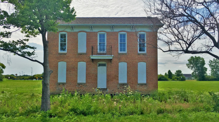 Historic Fishers farmhouse to be deconstructed, portions preserved