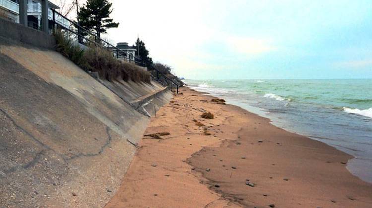 A battle over lakeshore property rights along Lake Michigan in LaPorte County is making its way through the courts. - Annie Ropiek/WBAA
