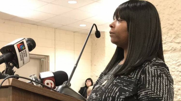 La'Kyesha Gardner tells a Senate committee about a racially-motivated attack against her son. - Brandon Smith/IPB News