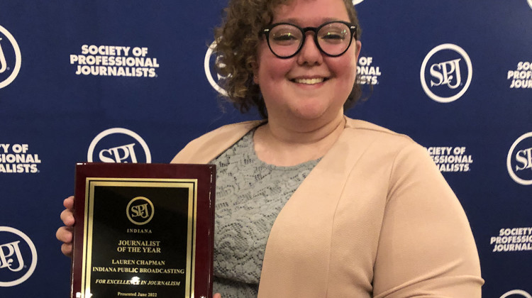 Lauren Chapman, IPB News digital editor, was awarded the Indiana Journalist of the Year for her coverage of the COVID-19 pandemic by the Indiana Chapter of the Society of Professional Journalists on Friday, April 22, 2022. - (Eric Weddle/WFYI)