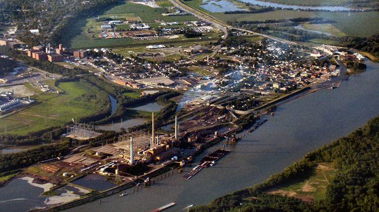 A St. Louis-based commercial real estate firm has announced it has purchased Indiana Michigan Power's former coal plant along the Ohio River in Lawrenceburg, Indiana. - Derek Jensen, public domain