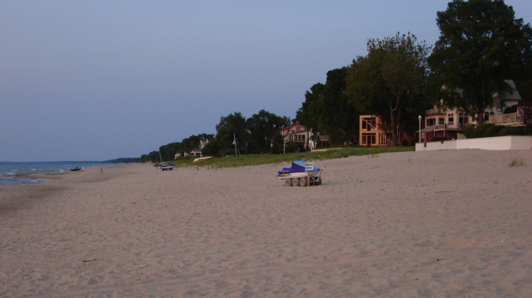 Bills Defining Lake Michigan's Shoreline Pass Committee