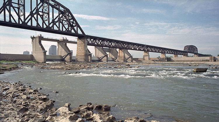 Falls of the Ohio River in Clarksville, Indiana. - William Alden/CC-BY-SA-4.0