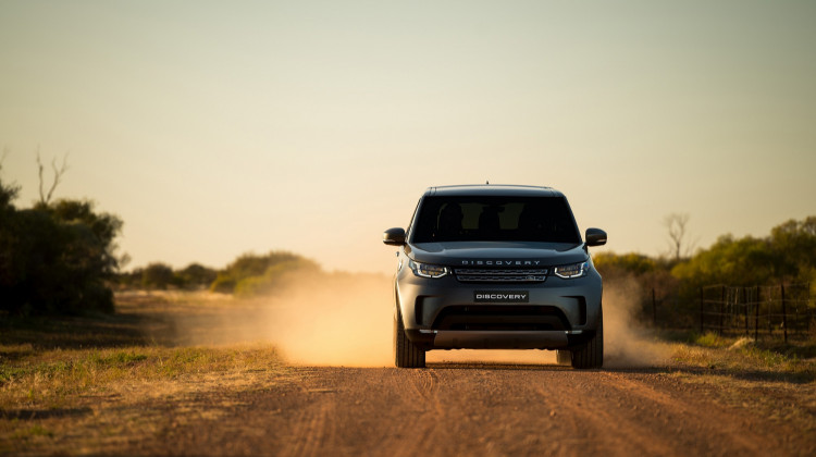 2018 Land Rover Discovery Is A Junior Range Rover