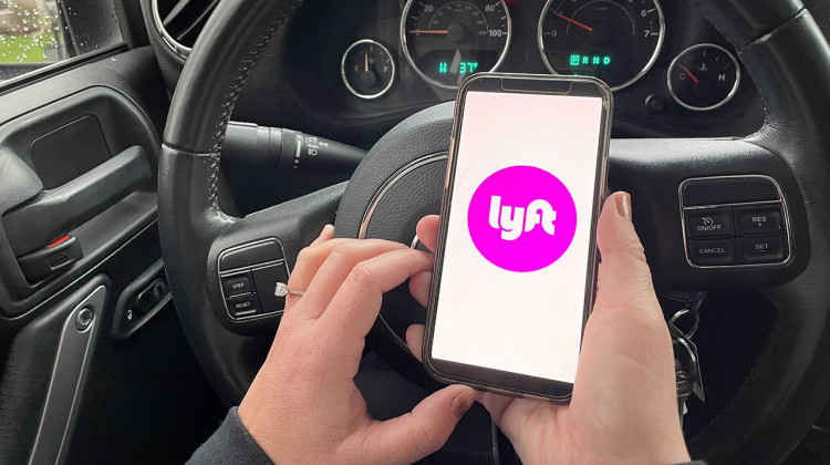 A new program offers free Lyft rides to people in recovery from addiction