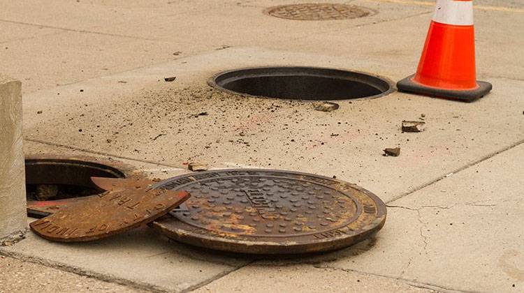 Locking Covers Installed On Downtown Indianapolis Manholes