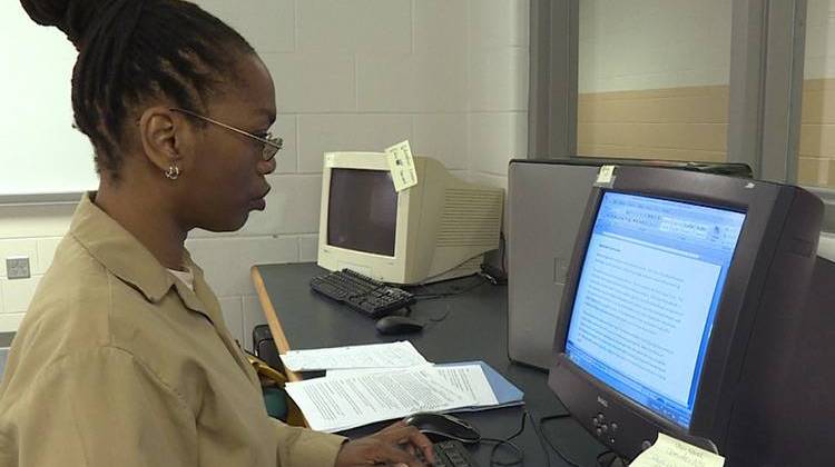Pilot Program Could Give Prisoners Access To College Degree