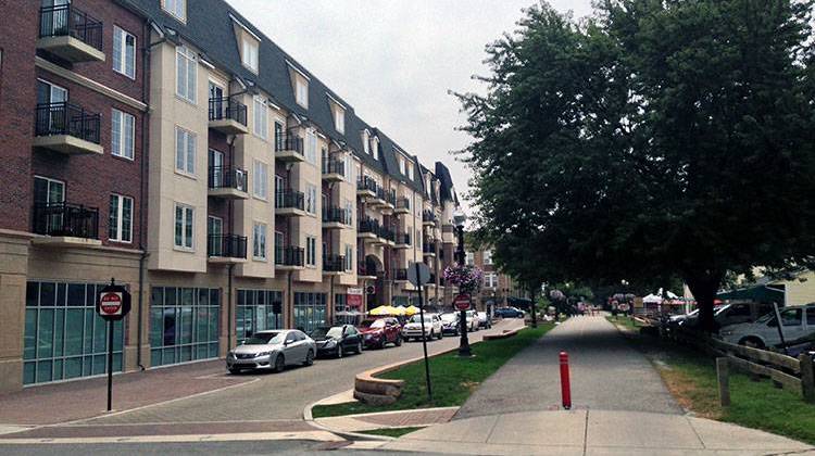 The Monon Greenway passes through downtown Carmel. - Dmytro Sergiyenko, CC-BY-SA-4.0