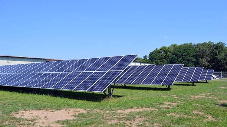 Notre Dame Adds Solar Panels As Part Of Efforts To Lower Emissions 