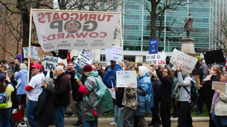 A guide to your rights at Indiana protests, in the streets, and at school