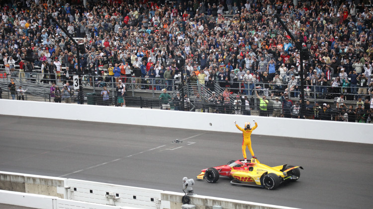 Palou becomes the first Spanish driver to win the Indy 500