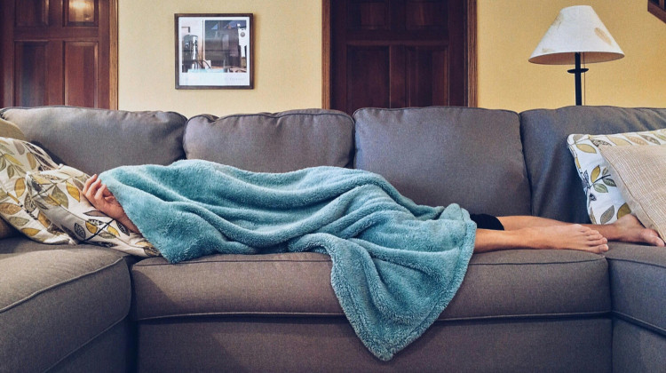 Losing sleep over binge watching shows and online shopping? New survey finds 75% of Americans do too