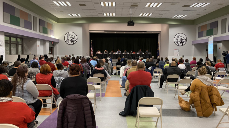 The board of the Metropolitan School District of Pike Township meets Thursday, Dec. 9, 2021 at Central Elementary School. The board and teachers association reached a tentative agreement on a new two-year collective bargaining contract.  - (Elizabeth Gabriel/WFYI)