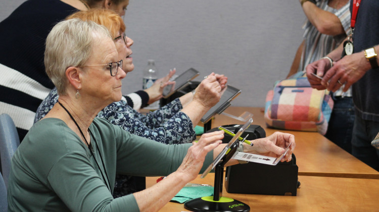 According to the federal Election Administration and Voting Survey, 57.5 percent of Hoosier poll workers in the 2022 election were older than 60. - Lauren Chapman / IPB News