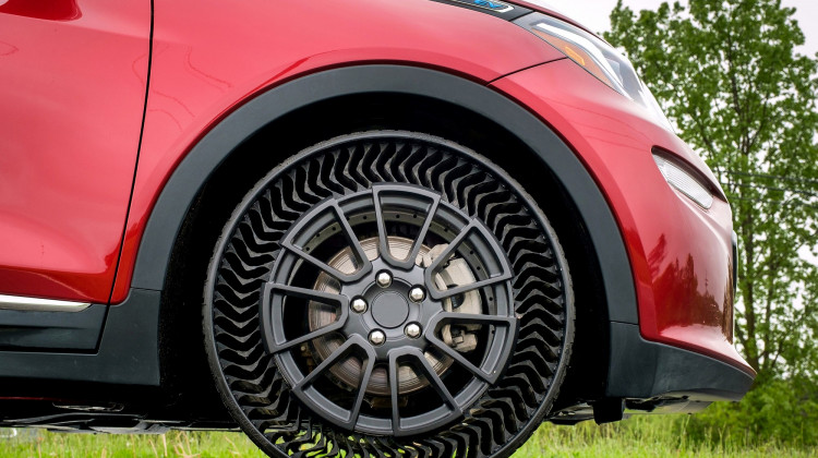 GM, Michelin Take The Air Out Of Your Tires