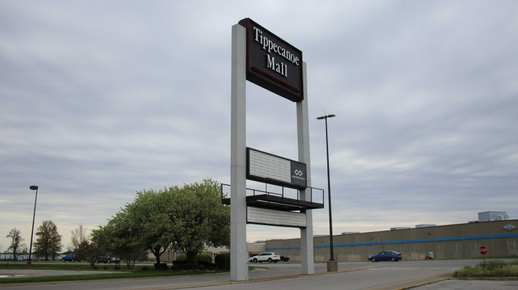 Tippecanoe Mall owned and operated by Simon Property Group reopened Monday following Gov. Eric Holcomb's "Back On Track" plan.  - Emilie Syberg/WBAA