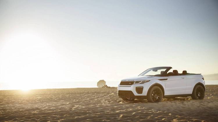 Range Rover Evoque Rips Its Top Off For Summer