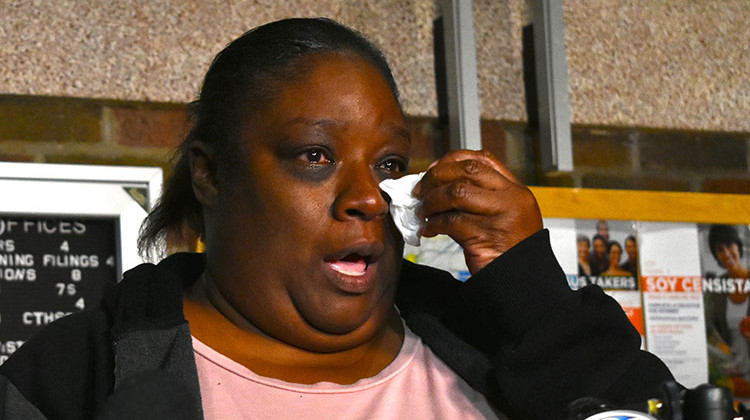 Eric Logan's wife, Shefonia Logan, talks to media following a meeting with the South Bend Police Chief and other city officials.  - (IPB News / Justin Hicks)