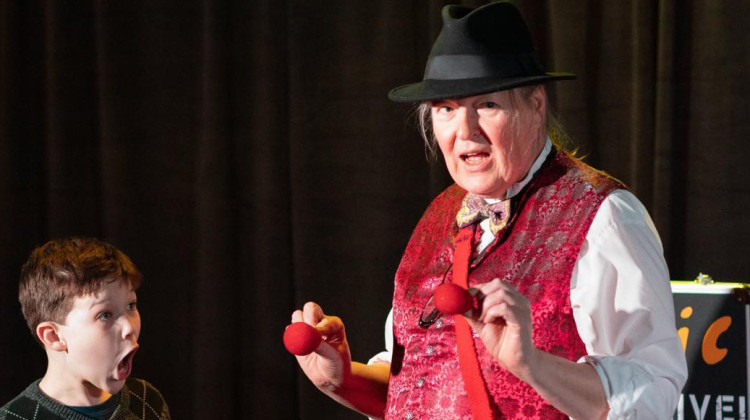 Indy magic mainstay reappears at Indy Fringe festival