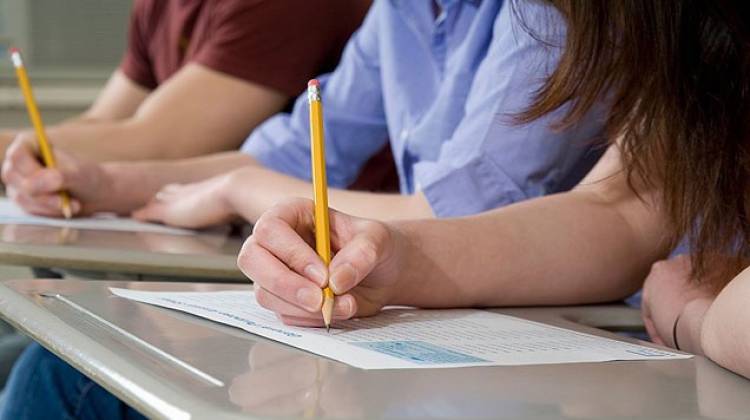 Committee Leans Away From Common Core