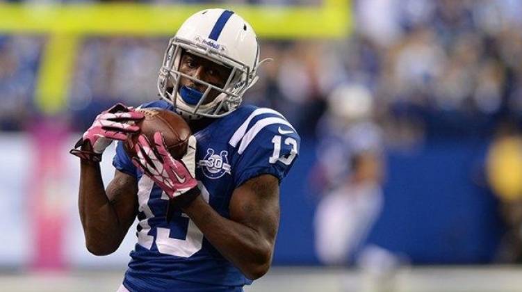 Colts Slug Their Way to 4-1