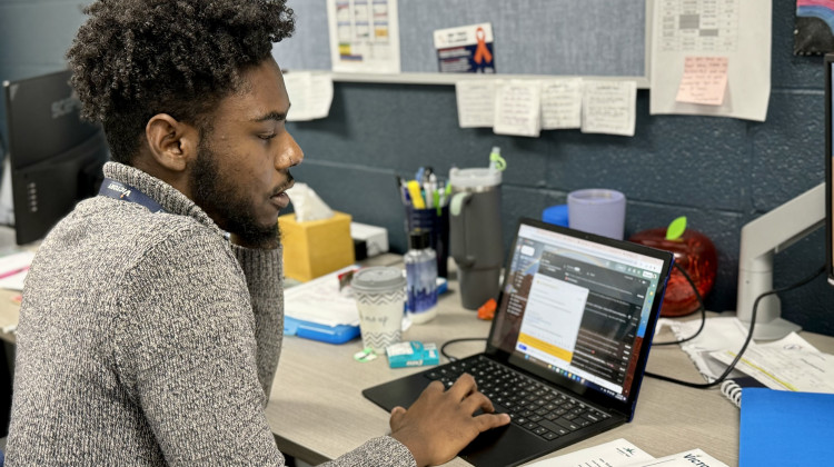 Tyre’k Swanigan at work at an Indianapolis K-12 school on November 28, 2023.  - Dylan Peers McCoy / WFYI