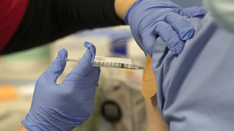 Expert: Indiana’s Breakthrough Cases Are On The Rise, But Vaccines Still Work