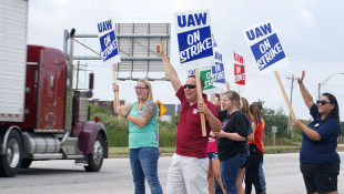 GM Strike Enters 2nd Week With No Clear End In Sight
