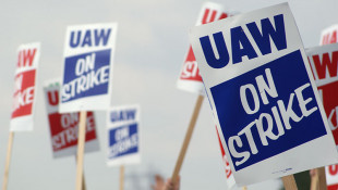 Contract Talks Continue As GM Strike Enters Fourth Week