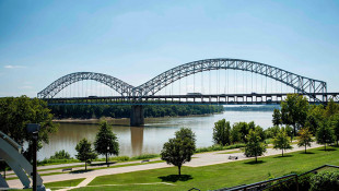 Indiana Urged Not To Close Ohio River Bridge During Repairs