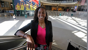 South Bend artist selected to create WNBA star Tamika Catchings mural